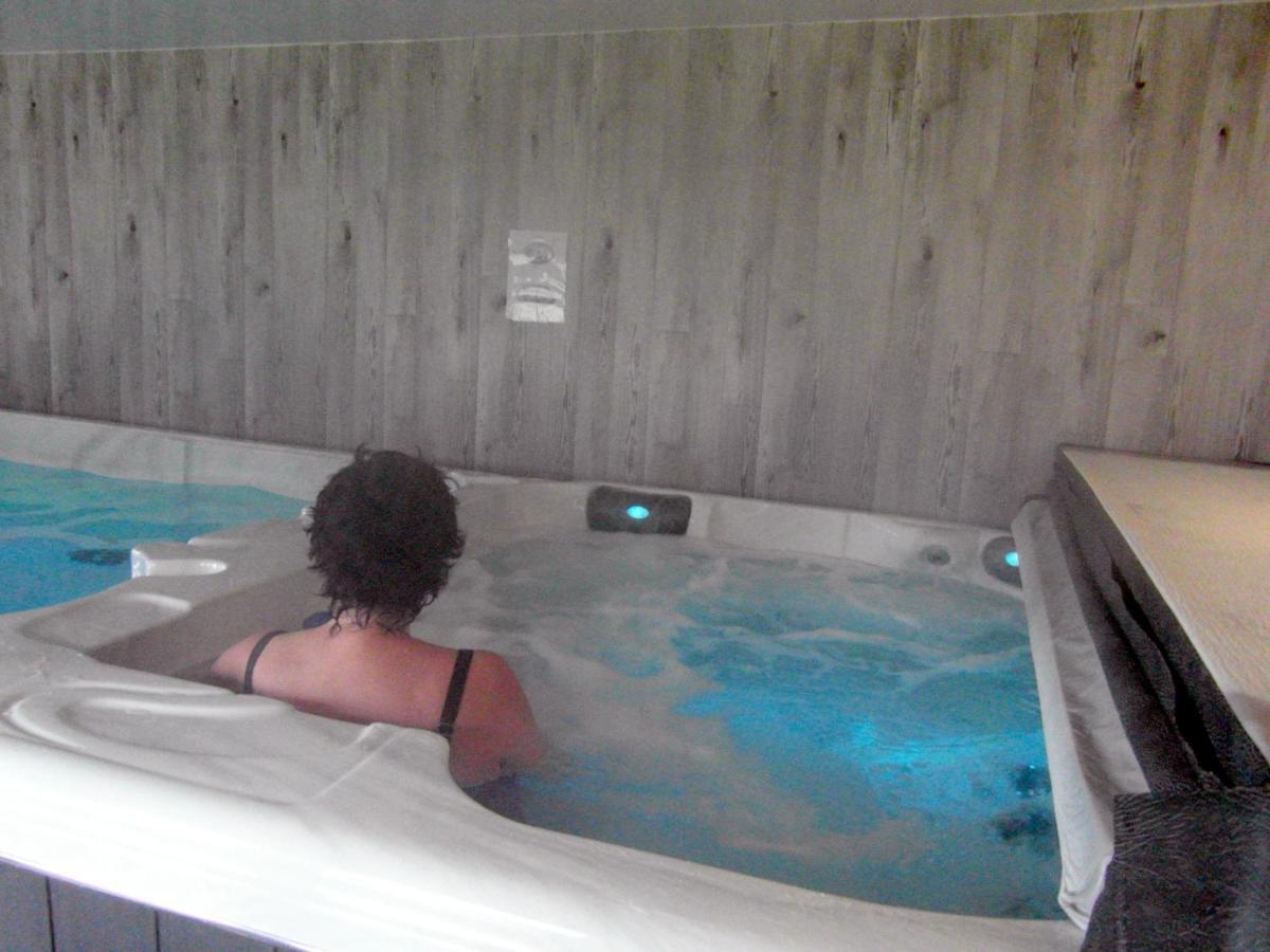 Amazing Cottage With Private Indoor Swim Pool And Hot Tub Grantown-on-Spey Esterno foto